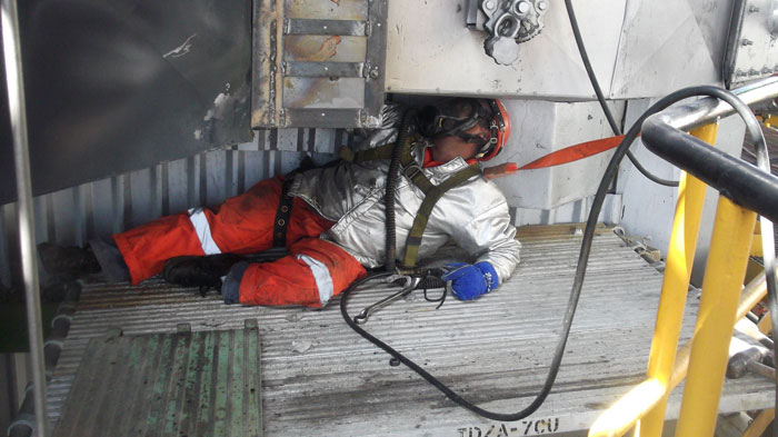 fuga de gas en junta de expansión de lona